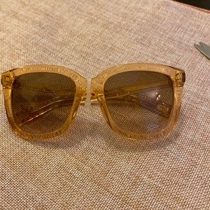 Beautiful brand new Marc Jacobs sunglasses!!